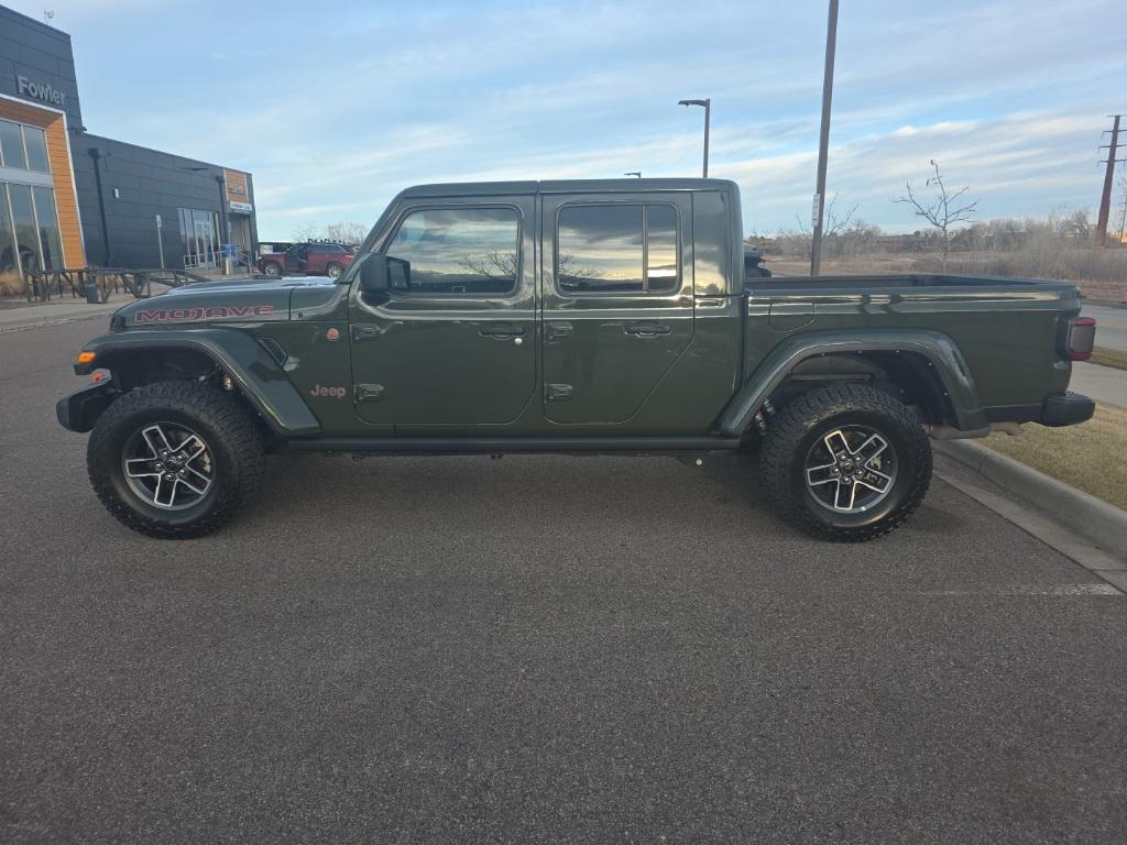 used 2021 Jeep Gladiator car, priced at $35,386