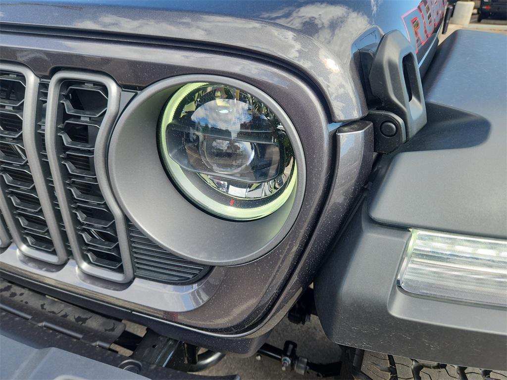 new 2025 Jeep Wrangler car, priced at $55,764