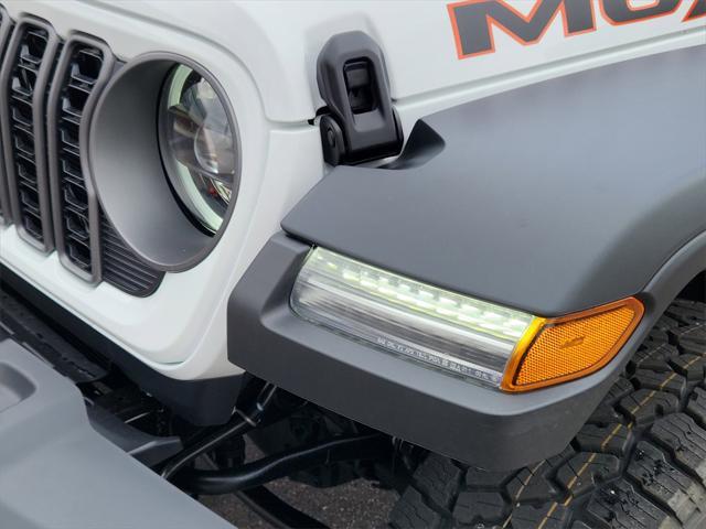 new 2025 Jeep Gladiator car, priced at $49,283