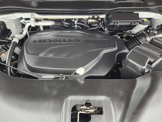 used 2021 Honda Pilot car, priced at $29,800