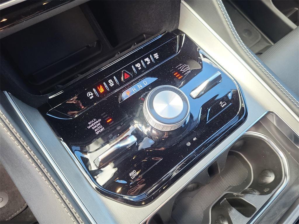 new 2025 Jeep Wagoneer L car, priced at $78,080