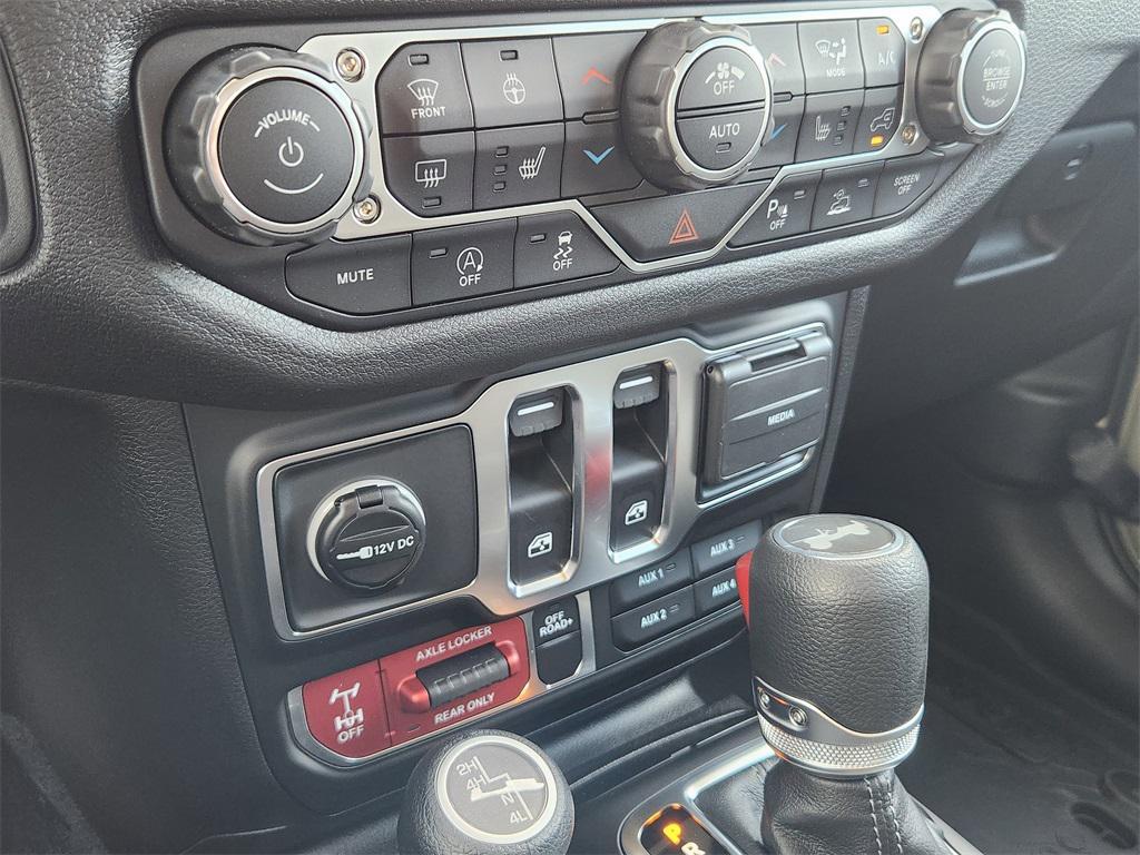 new 2025 Jeep Wrangler car, priced at $51,067