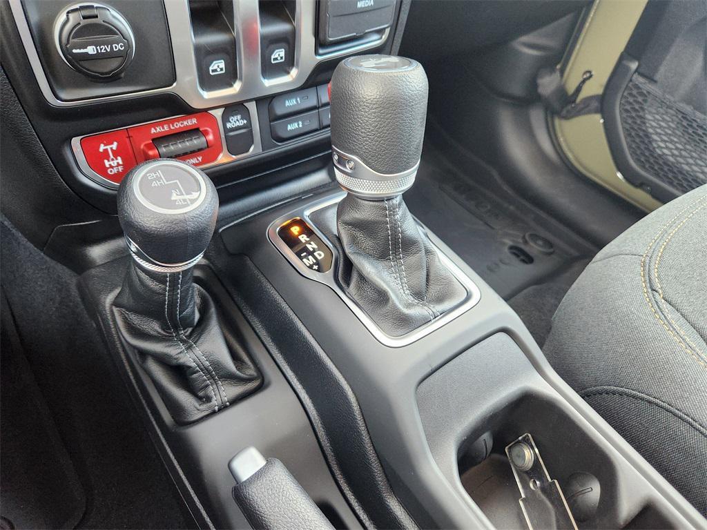 new 2025 Jeep Wrangler car, priced at $51,067