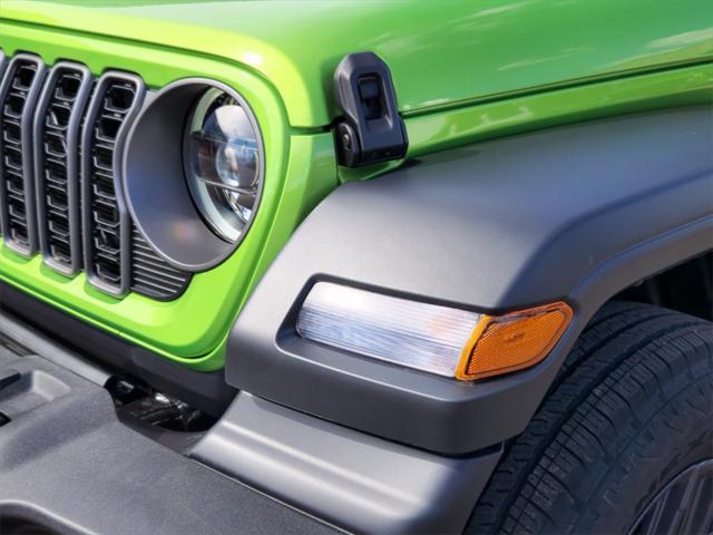 new 2025 Jeep Wrangler car, priced at $53,915