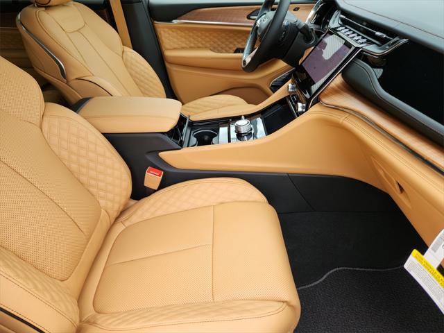 new 2025 Jeep Grand Cherokee L car, priced at $67,276