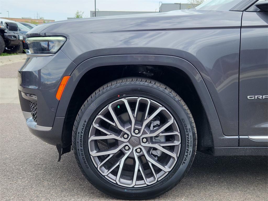 new 2025 Jeep Grand Cherokee L car, priced at $63,004