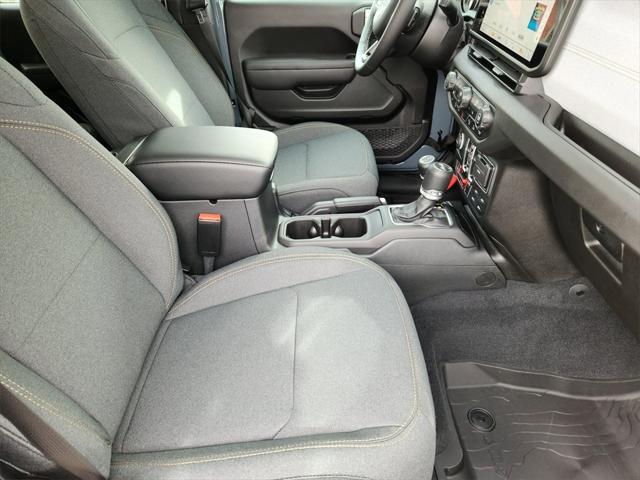 new 2025 Jeep Wrangler car, priced at $54,520