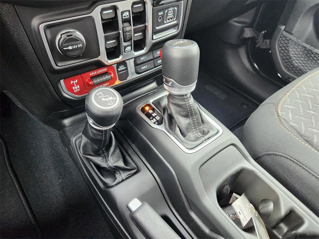 new 2025 Jeep Gladiator car, priced at $49,013