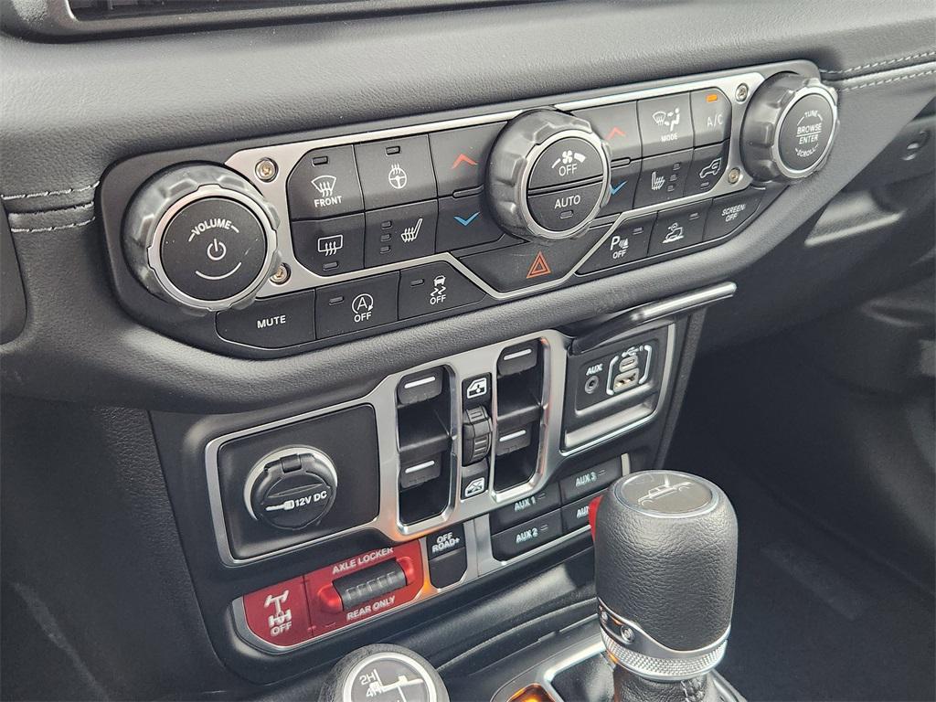 new 2025 Jeep Gladiator car, priced at $49,013