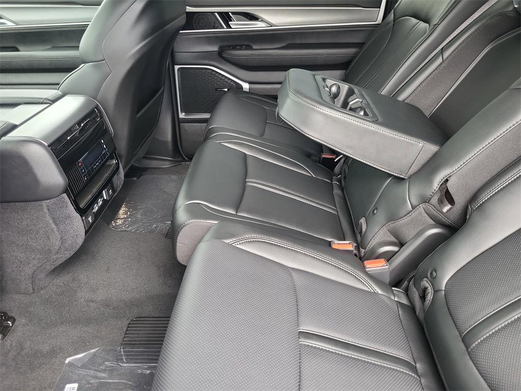 new 2025 Jeep Wagoneer L car, priced at $78,080