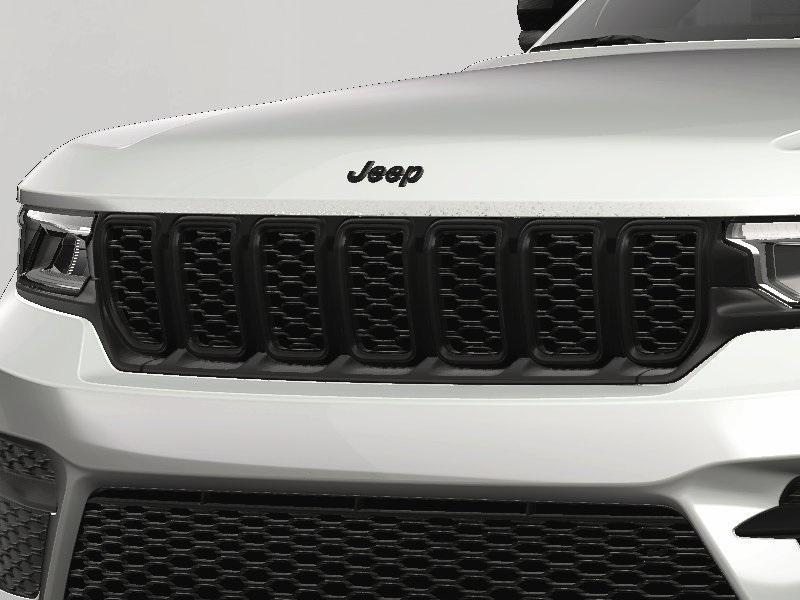 new 2025 Jeep Grand Cherokee car, priced at $42,524