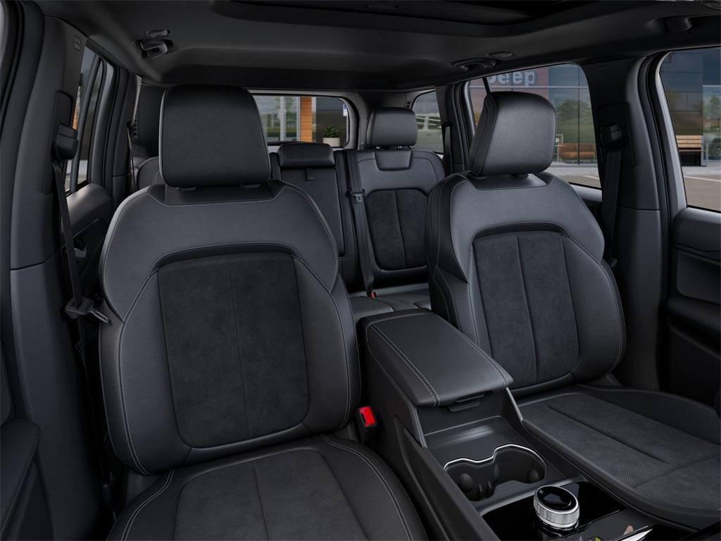 new 2025 Jeep Grand Cherokee car, priced at $42,524