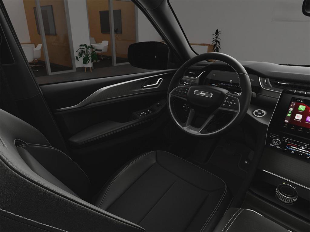 new 2025 Jeep Grand Cherokee car, priced at $42,524