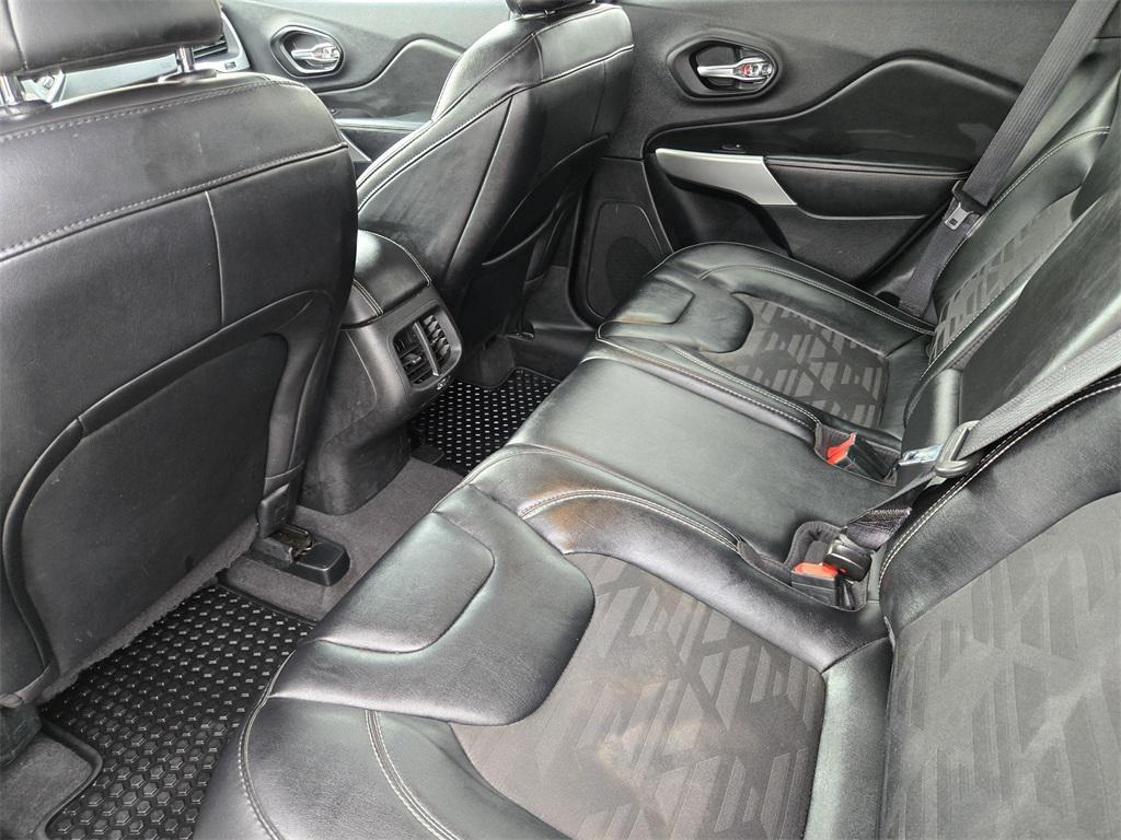 used 2022 Jeep Cherokee car, priced at $22,756