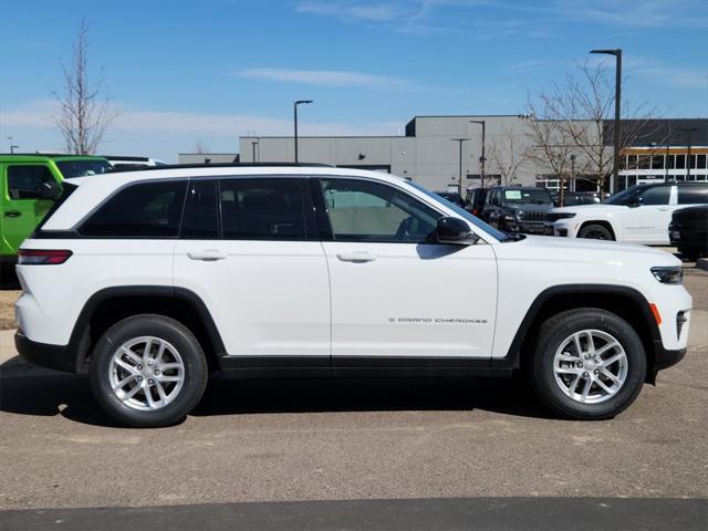 new 2024 Jeep Grand Cherokee car, priced at $35,381