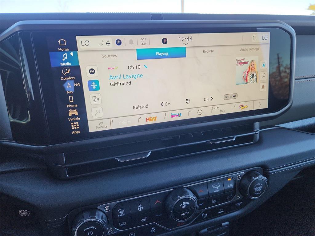 new 2025 Jeep Gladiator car, priced at $53,555