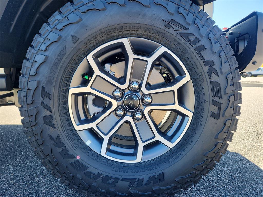 new 2025 Jeep Gladiator car, priced at $53,555