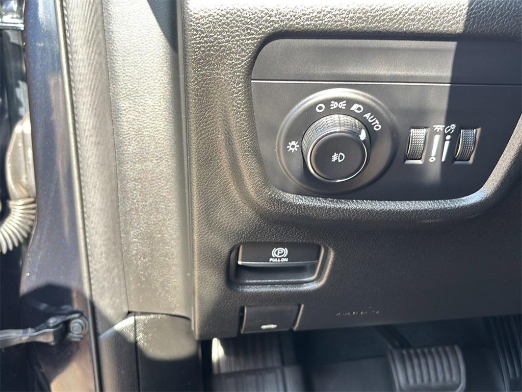 used 2023 Jeep Grand Cherokee L car, priced at $30,900