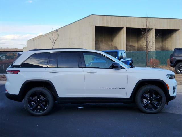 new 2025 Jeep Grand Cherokee car, priced at $49,948