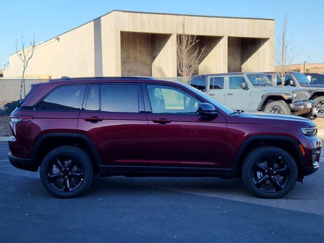 new 2025 Jeep Grand Cherokee car, priced at $42,245