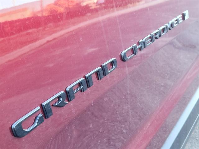 new 2025 Jeep Grand Cherokee car, priced at $42,245