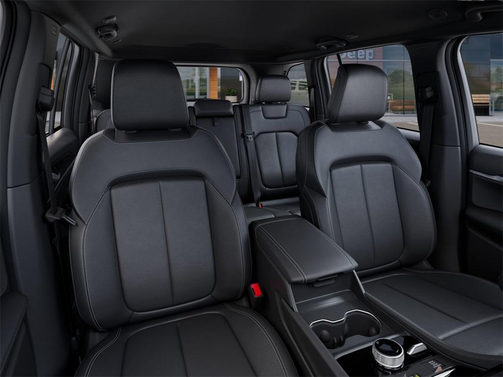 new 2025 Jeep Grand Cherokee car, priced at $43,331