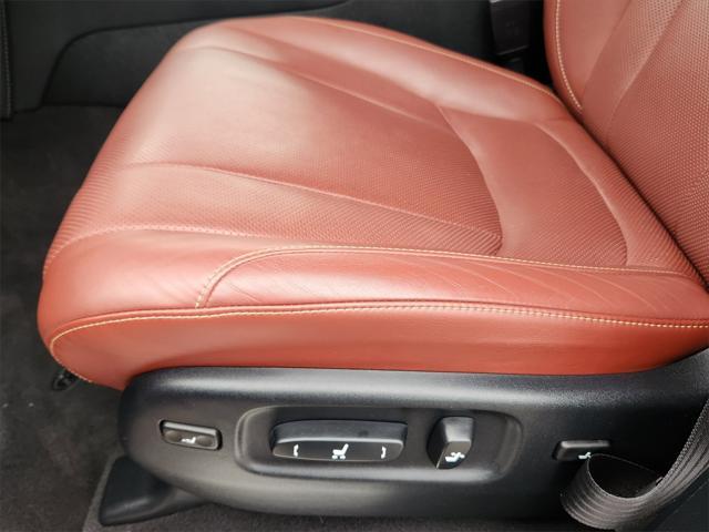 used 2020 Lexus LX 570 car, priced at $66,875