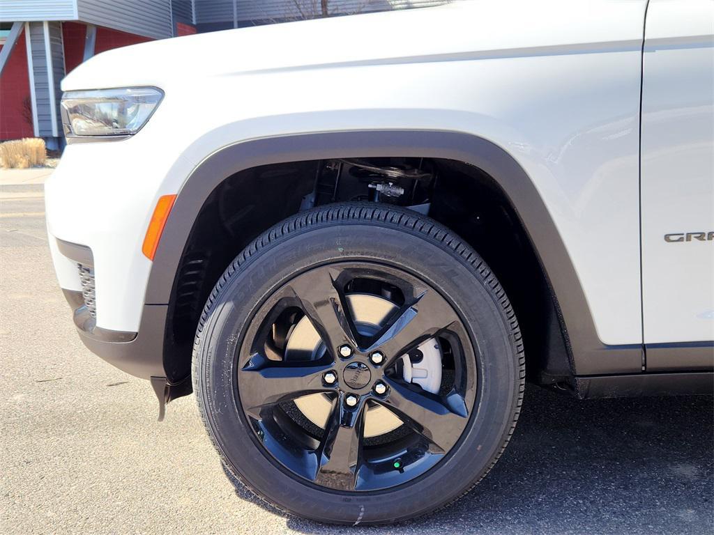 new 2025 Jeep Grand Cherokee L car, priced at $43,751