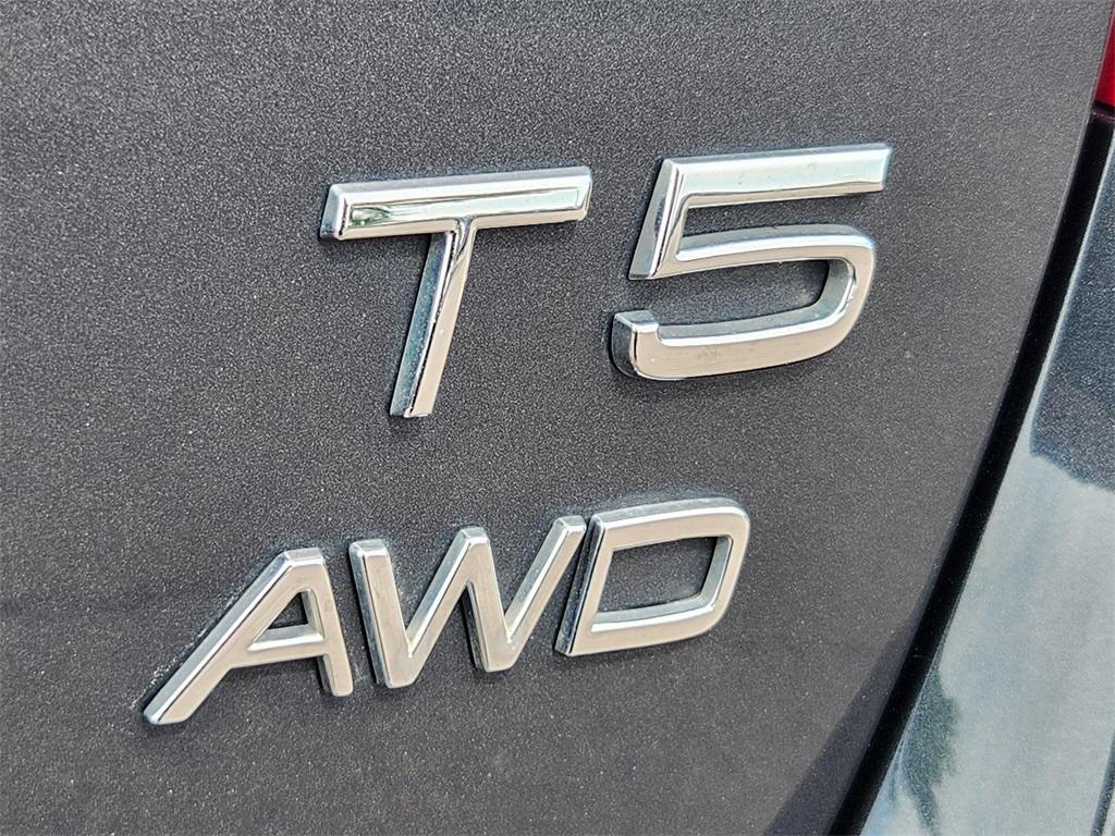 used 2015 Volvo V60 car, priced at $14,525