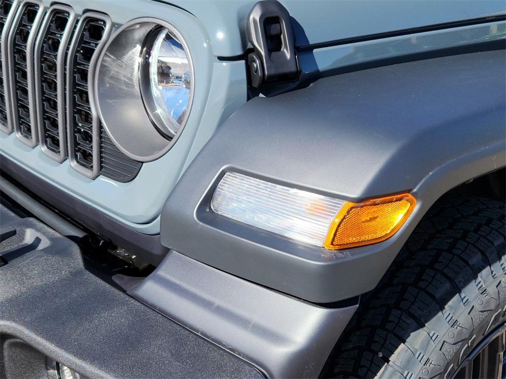 new 2025 Jeep Wrangler car, priced at $47,475