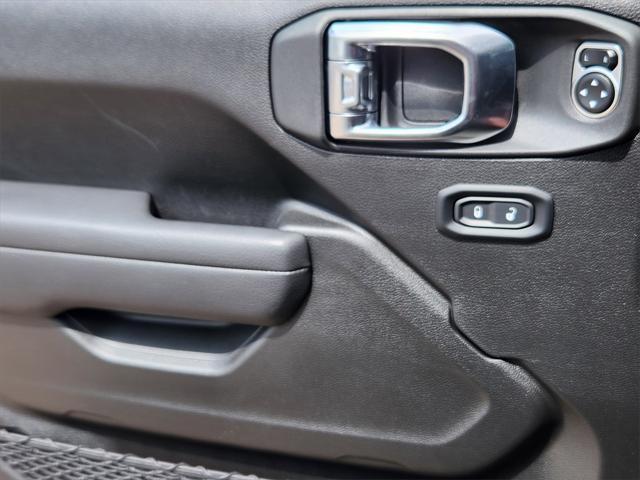 new 2025 Jeep Wrangler car, priced at $52,696