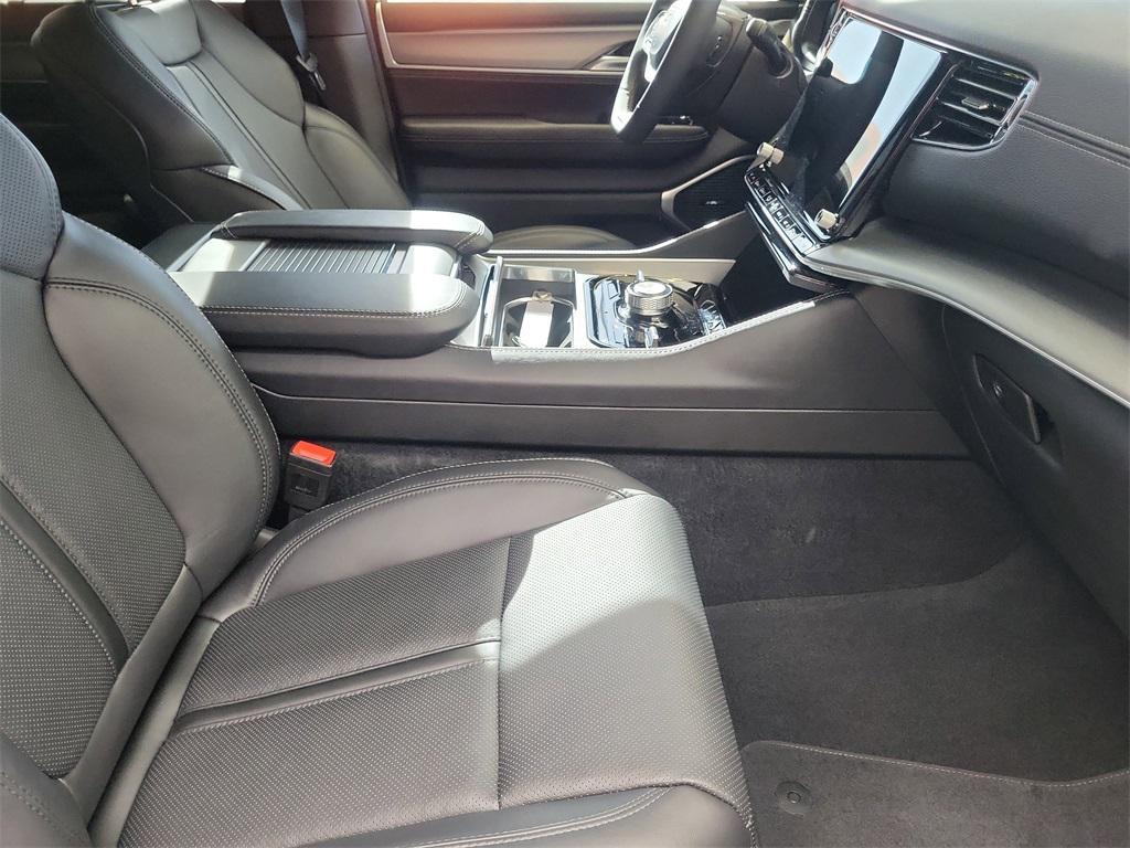 new 2025 Jeep Wagoneer L car, priced at $77,550