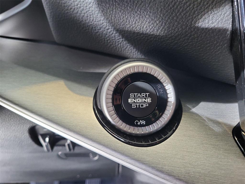 new 2025 Jeep Wagoneer L car, priced at $77,550