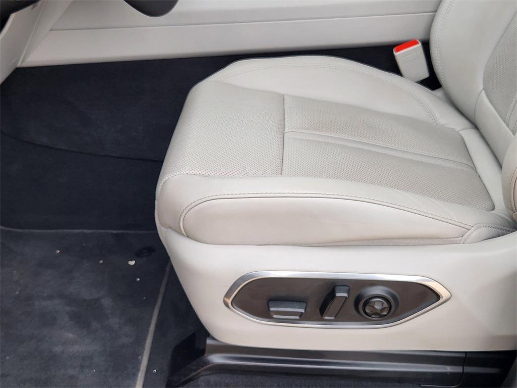 used 2022 Jeep Wagoneer car, priced at $43,500