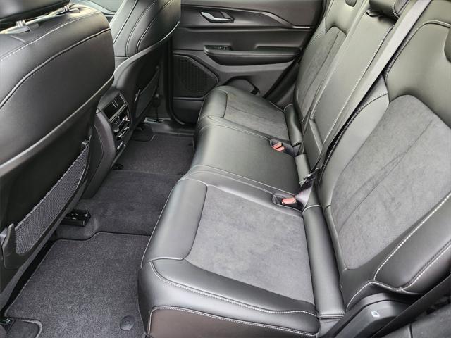 new 2025 Jeep Grand Cherokee car, priced at $38,786