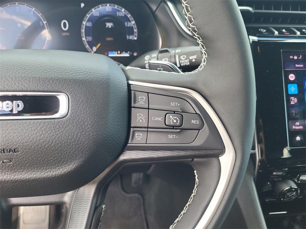 new 2025 Jeep Grand Cherokee car, priced at $39,018