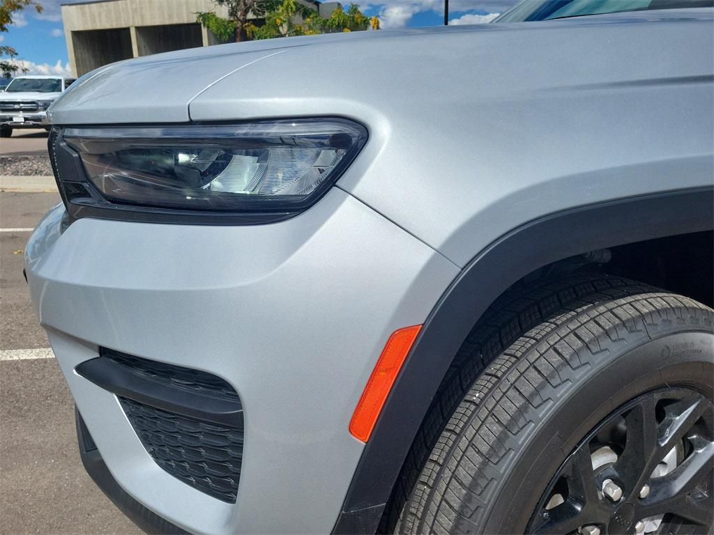 new 2025 Jeep Grand Cherokee car, priced at $39,018