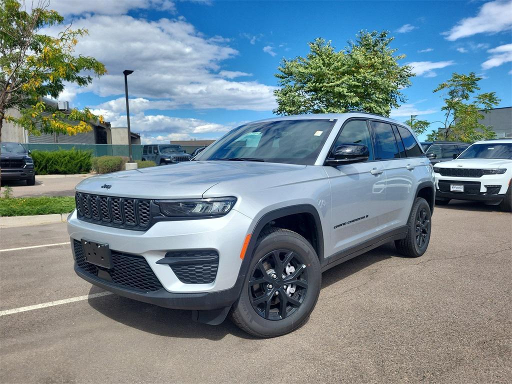 new 2025 Jeep Grand Cherokee car, priced at $40,399