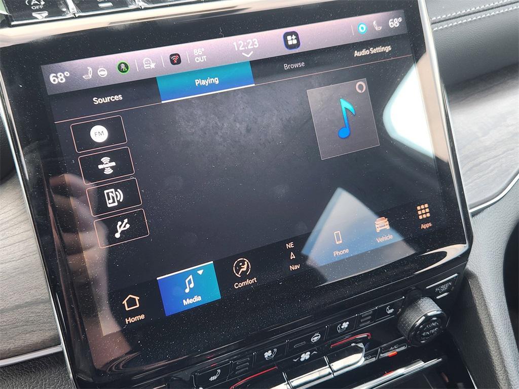 new 2025 Jeep Grand Cherokee car, priced at $54,089