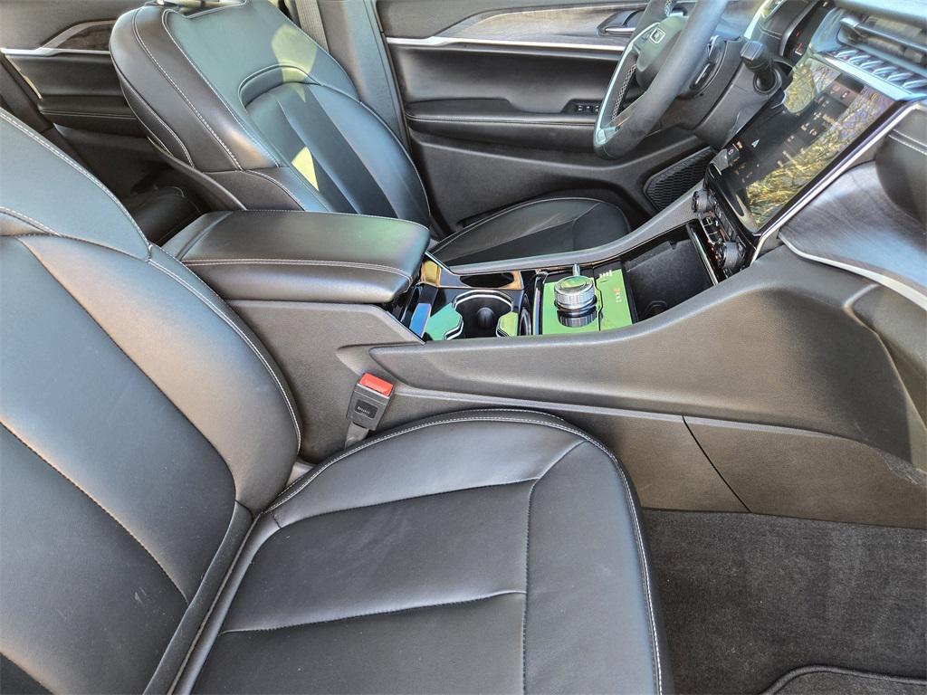 used 2023 Jeep Grand Cherokee car, priced at $31,800