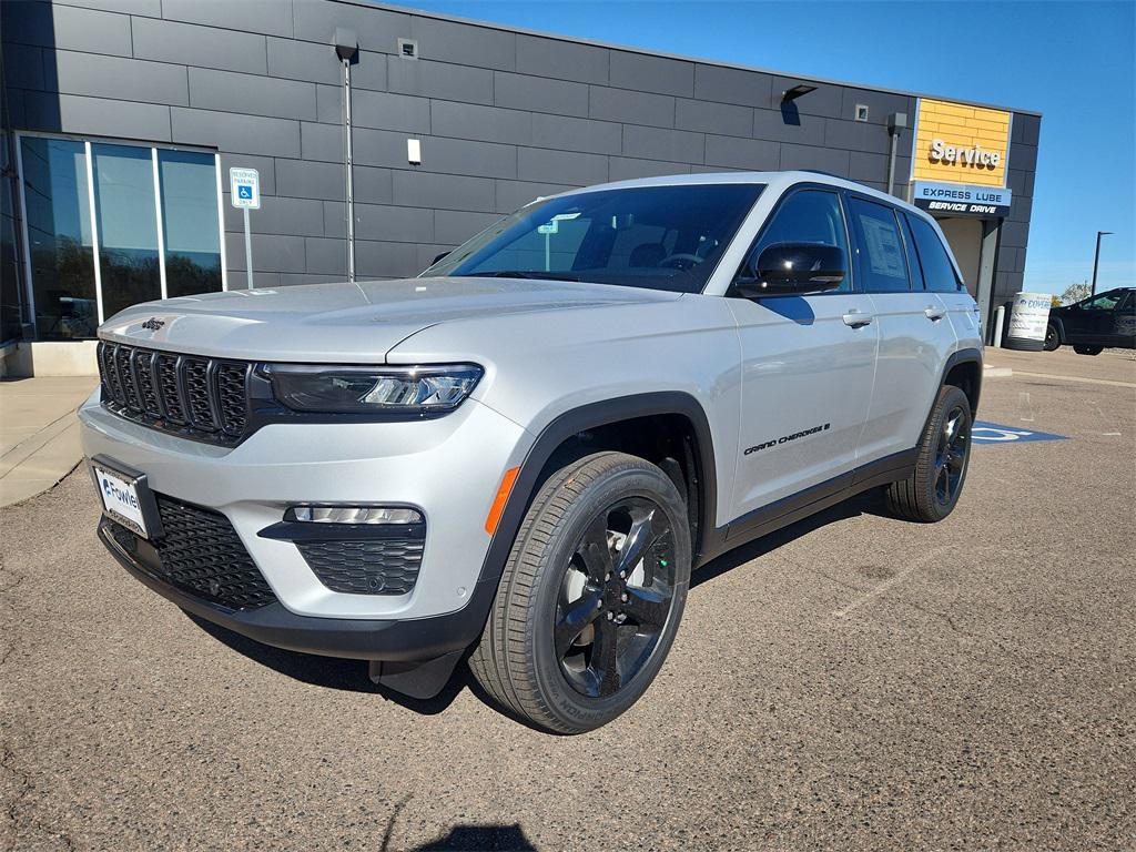 new 2025 Jeep Grand Cherokee car, priced at $49,873