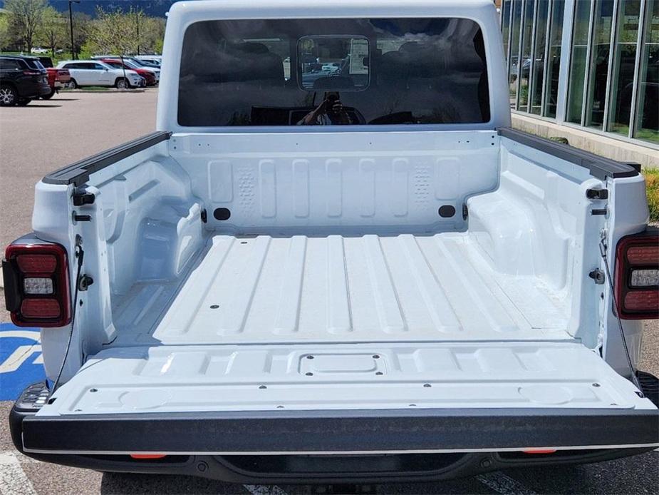 new 2024 Jeep Gladiator car, priced at $58,651