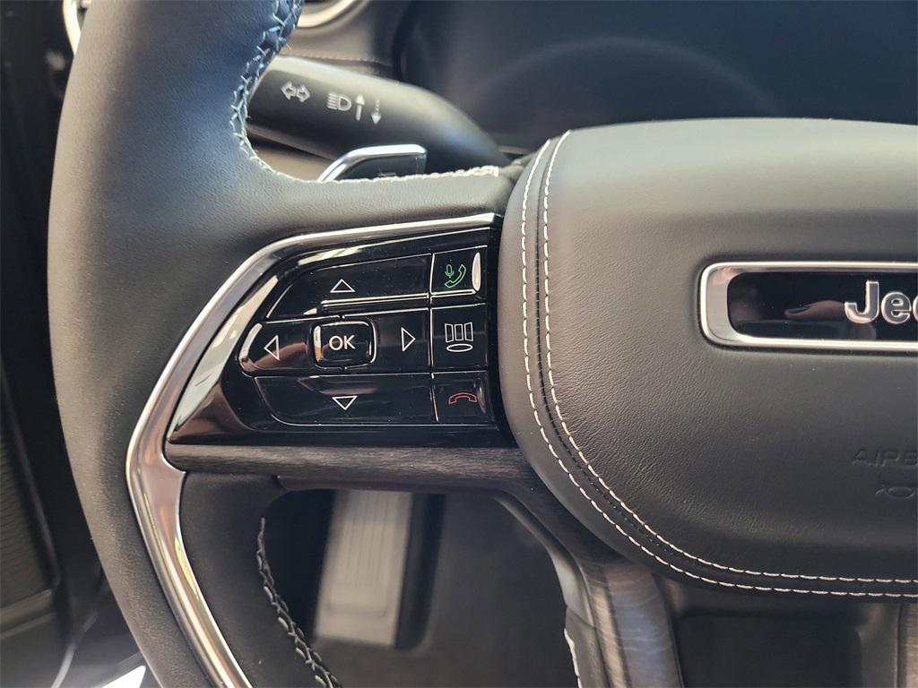 new 2025 Jeep Grand Cherokee car, priced at $54,485