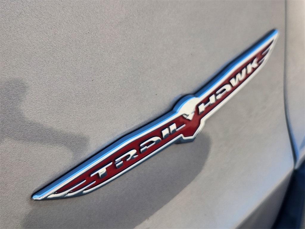 used 2019 Jeep Cherokee car, priced at $18,906