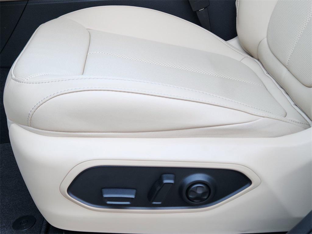 new 2025 Jeep Grand Cherokee car, priced at $47,719