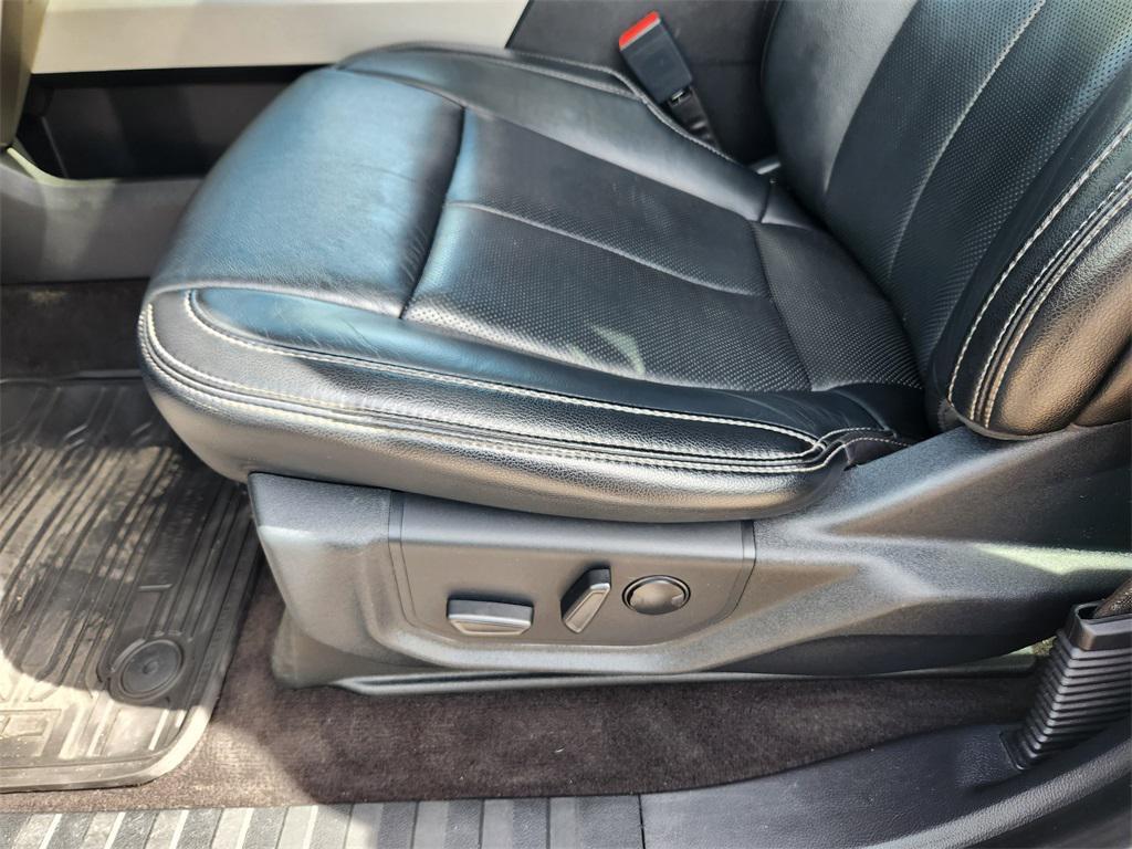 used 2020 Ford F-150 car, priced at $30,900