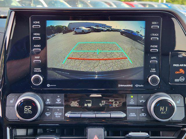used 2020 Toyota Highlander Hybrid car, priced at $29,515