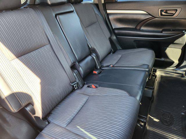 used 2019 Toyota Highlander car, priced at $19,391