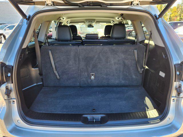used 2019 Toyota Highlander car, priced at $19,391
