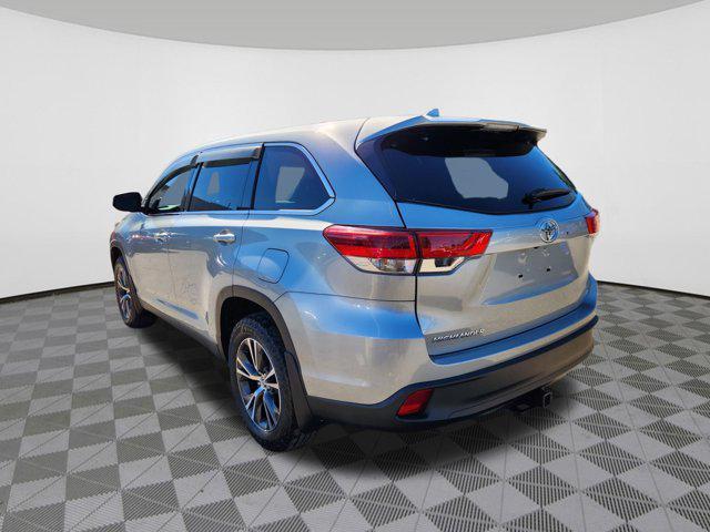 used 2019 Toyota Highlander car, priced at $19,391